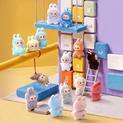 THE MONSTERS PIN FOR LOVE シリーズぬいぐるみペンダント(A-M)